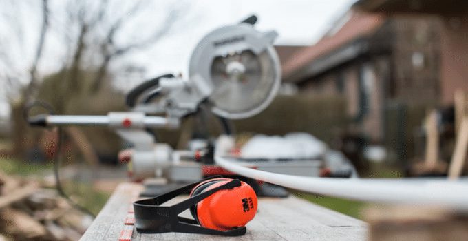 Geef nooit een voorschot aan een aannemer of bouwvakker in Suriname, grote kans oplichterij