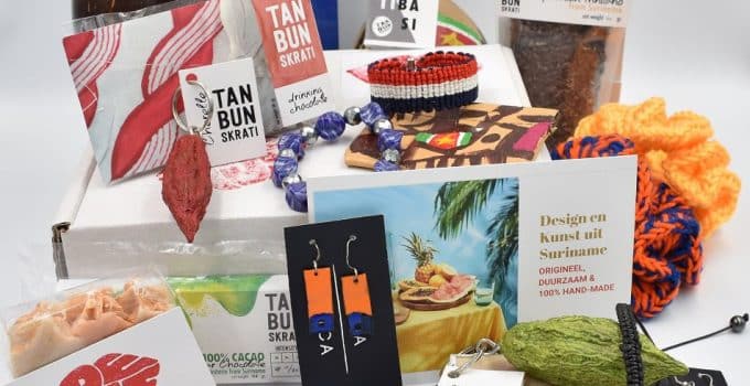 De KuS viert Internationale vrouwendag met speciale Sranan Uma Surprise box