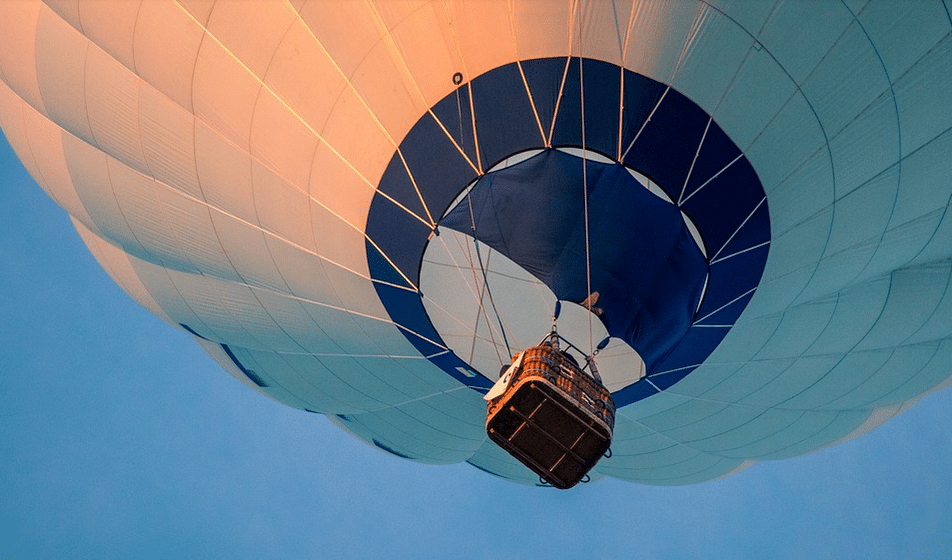 Minstens vier doden en één zwaargewond bij neerstorten heteluchtballon