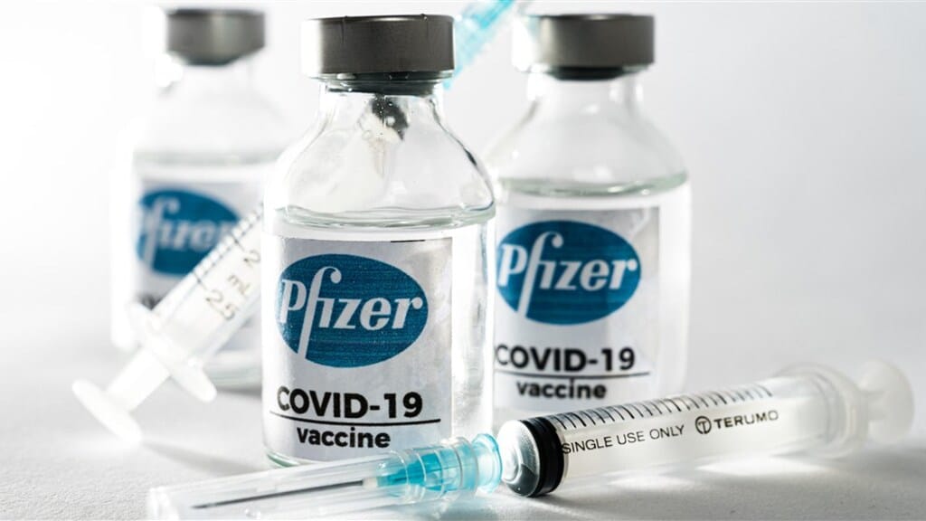 Suriname schenkt 45.000 Pfizer-vaccins aan Jamaica