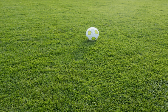 Domburg heeft nu multipurpose kunstgrasveld