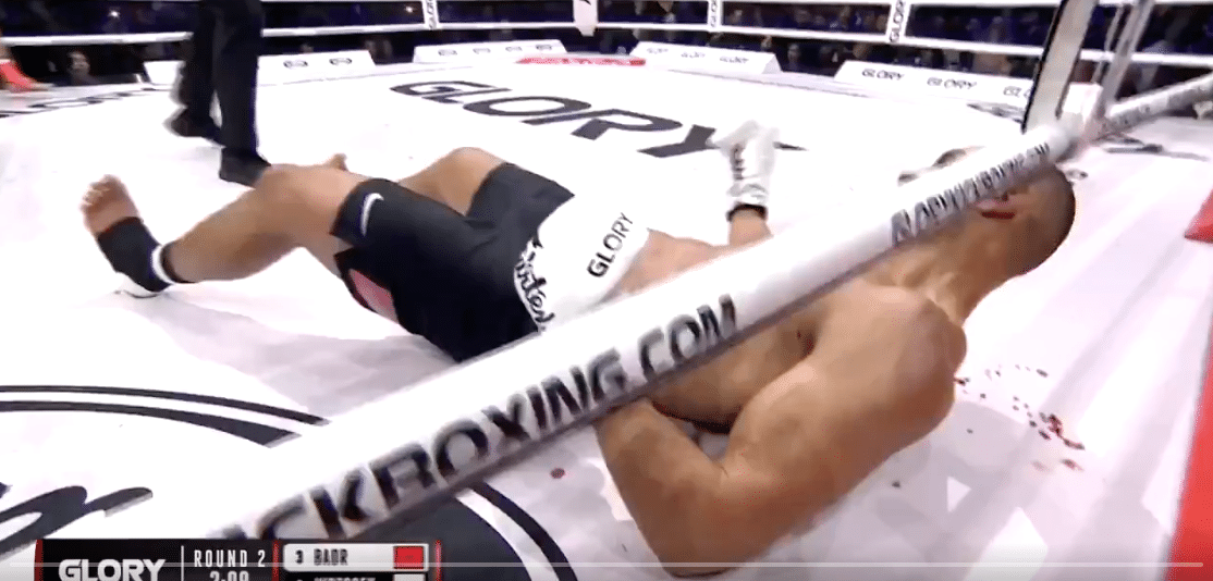 Badr Hari verliest op knockout tijdens rentree Glory 78 Rotterdam (VIDEO)