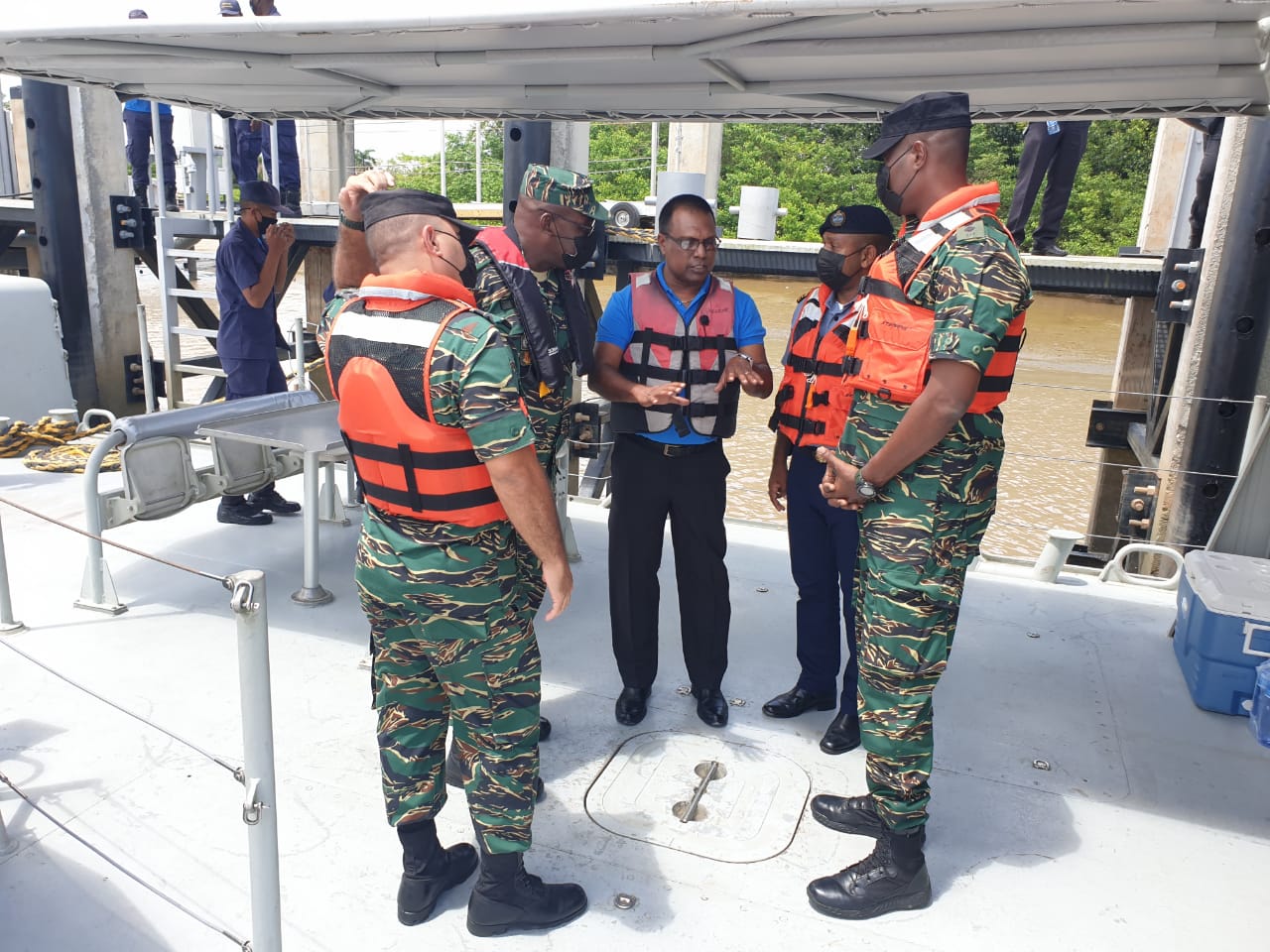 Voorbereiding samenwerking Kustwacht Suriname en Kustwacht Guyana