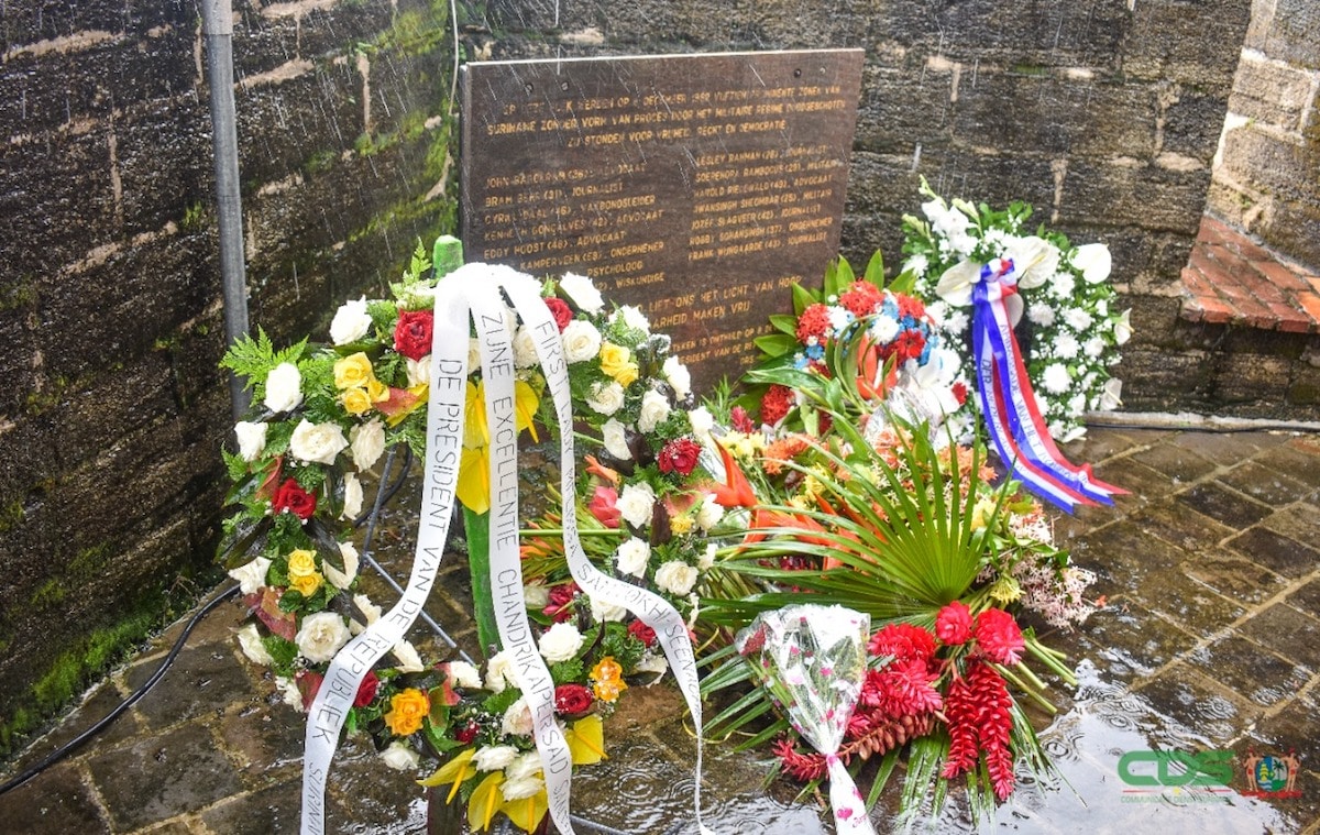 Vandaag weer bloemenhulde bij Nationaal Monument Bastion Veere