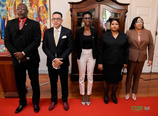 Santokhi beëdigd ambassadeurs Brazilië, Guyana en België