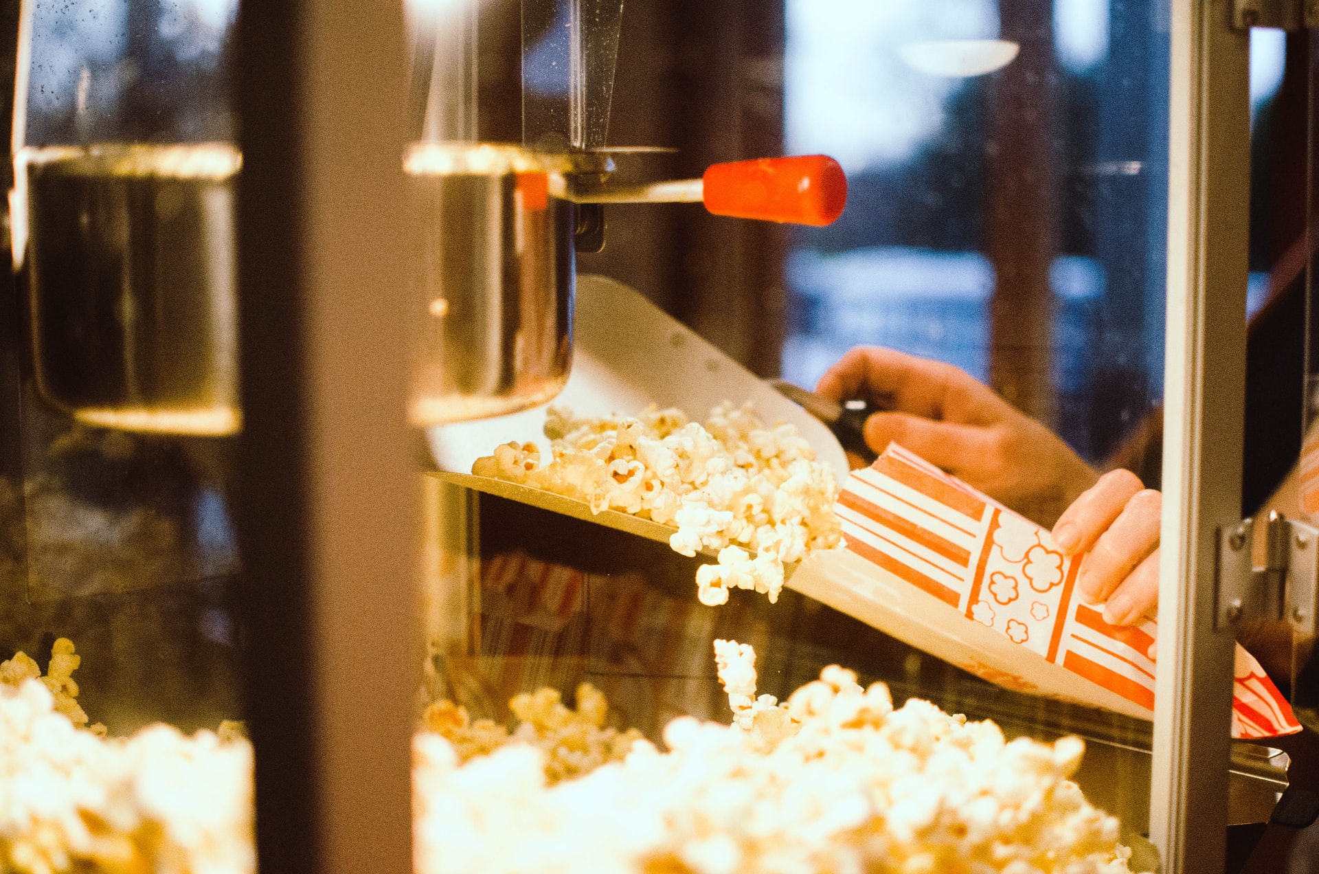 Gepensioneerde politiechef vrijgesproken van moord op bioscoopbezoeker die popcorn naar hem gooide