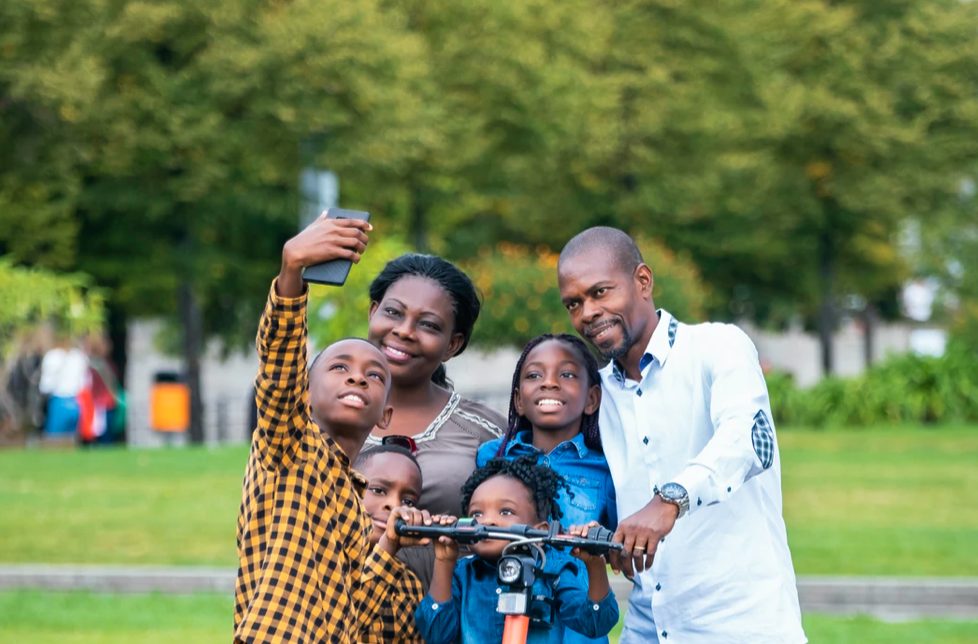 Surinaamse moeders zijn rijk want ze krijgen veel kinderen?