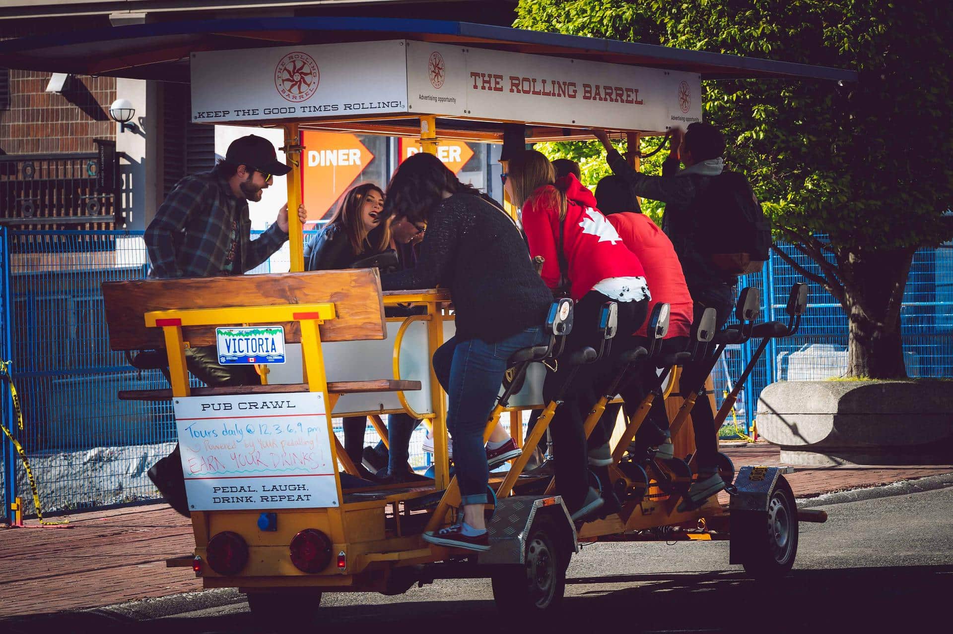 15 mensen gewond na mobiele barincident