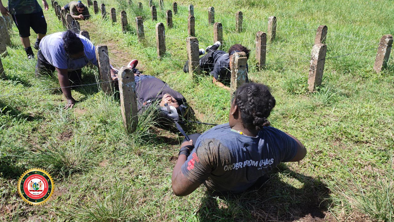 Amerikaanse militairen verzorgen training in humanitaire hulpverlening