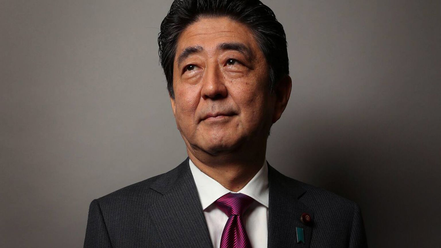 67-jarige ex-Japanse premier Shinzo Abe doodgeschoten tijdens toespraak