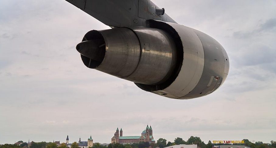 Amerikaanse man steelt vliegtuigje en dreigt daarmee supermarkt binnen te vliegen