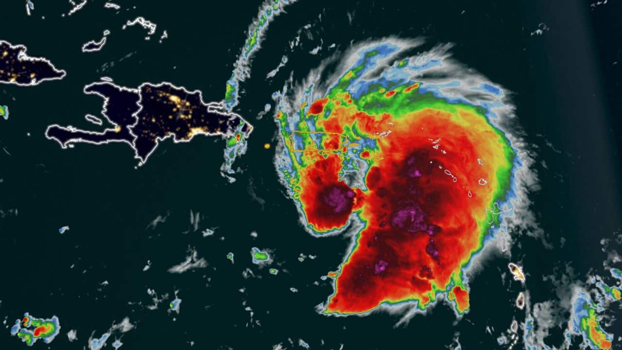 Fiona versterkt zich tot orkaan van categorie 1 en trekt richting Puerto Rico