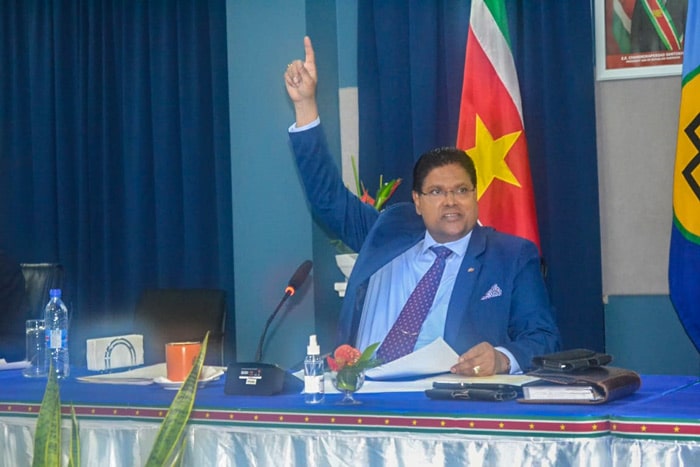 President Santokhi kondigt concrete stappen aan na nationale dialoog