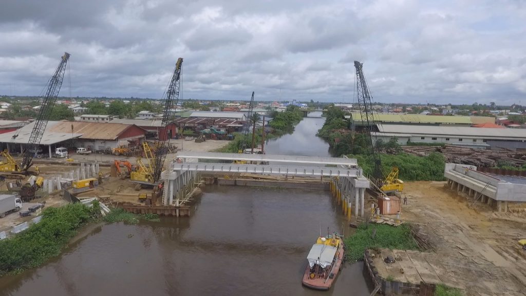 Aannemers worden voorbereid op rehabilitatie Saramaccakanaal