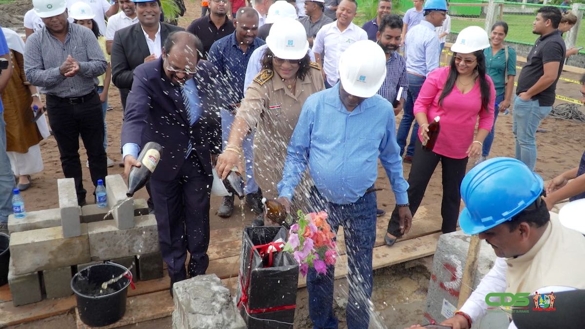 Nickerie krijgt twee nieuwe EBS-onderstations