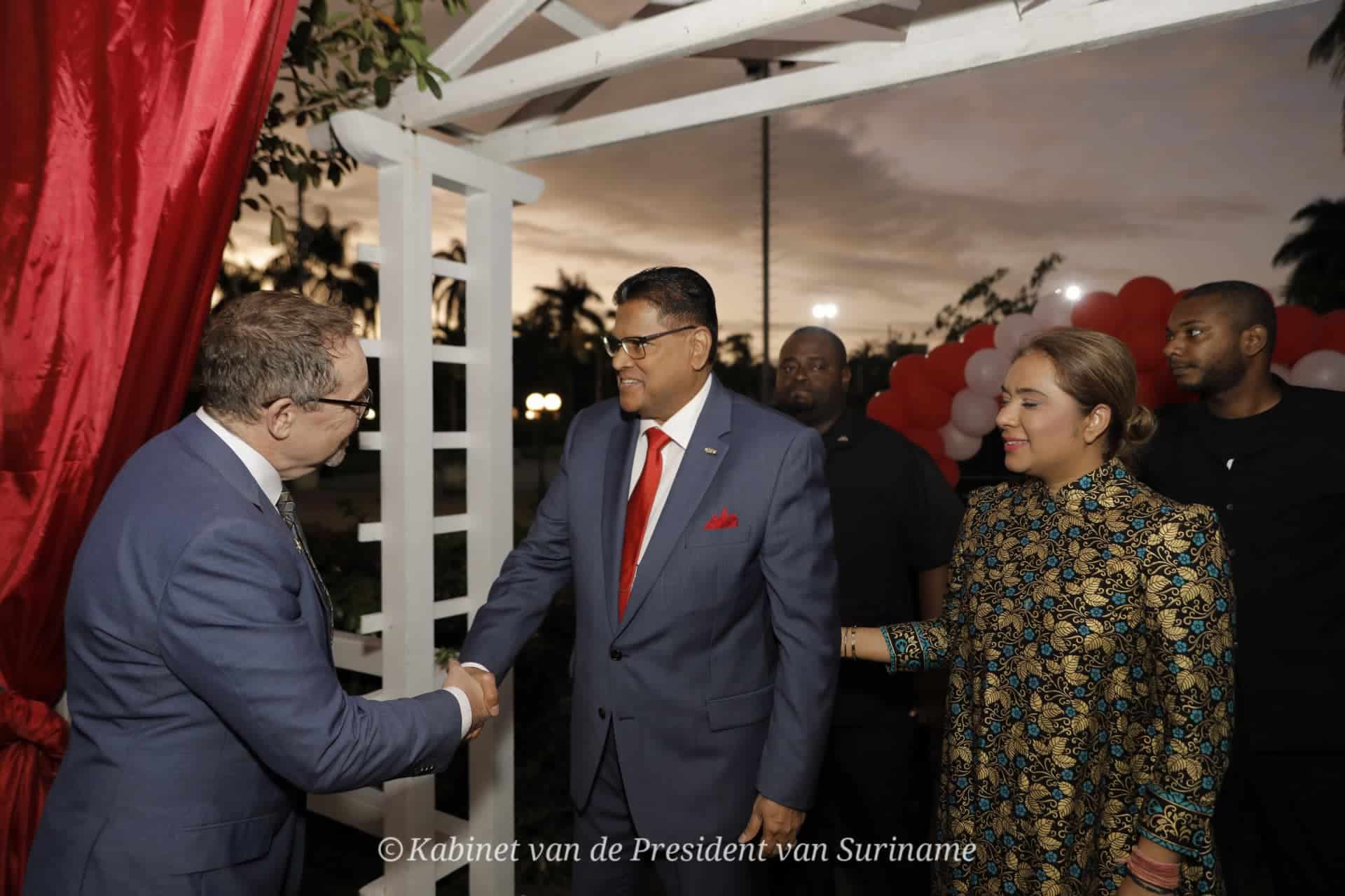 Regering ziet in Canada vertrouwde partner in ontwikkeling Suriname