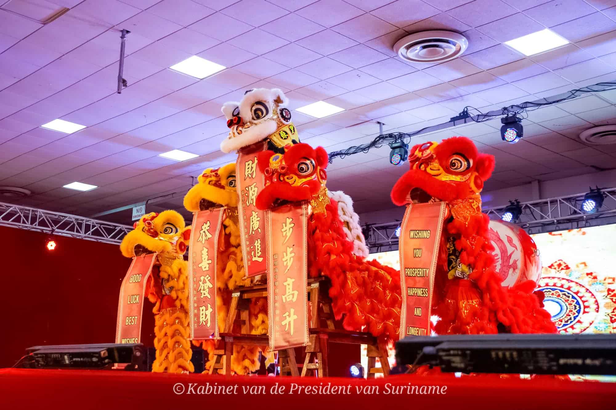 Chinees Nieuwjaar wordt groots gevierd met culturele shows en tempel fair