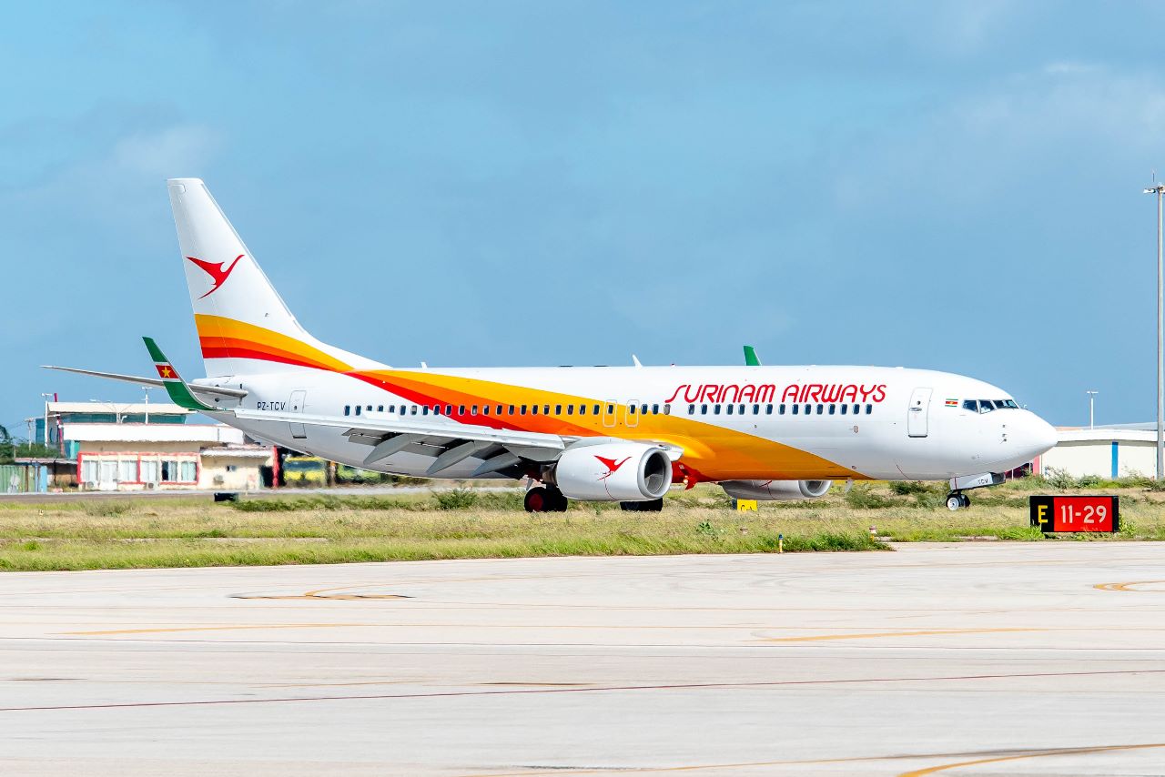 surinam airways slm