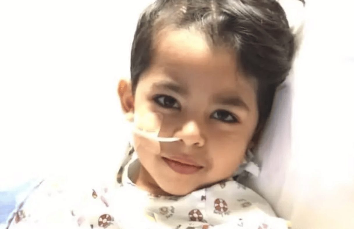 Rayhan (4) sterft enkele maanden na kankerdiagnose terwijl doktoren zeiden dat er niets aan de hand was