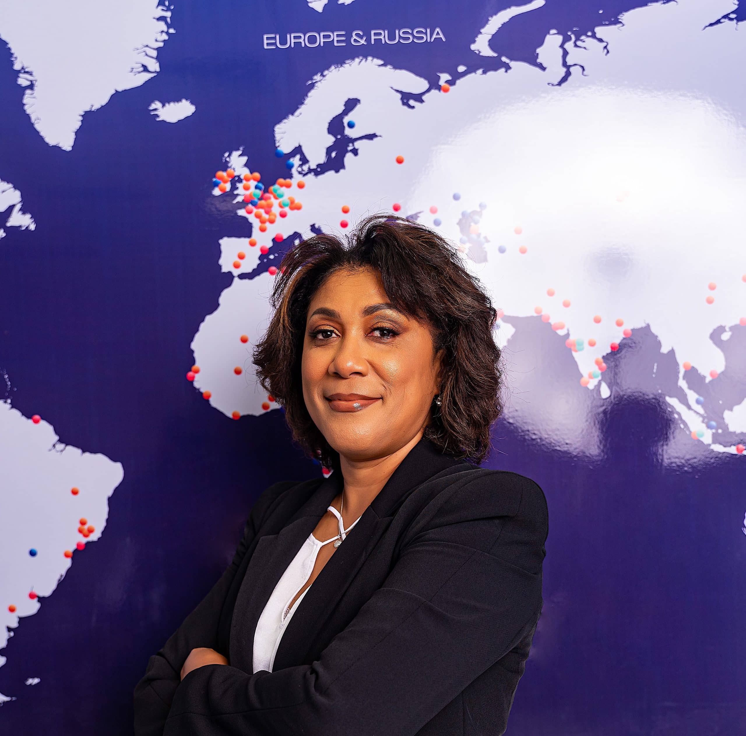 Mervel Kotzebue- Fleur ontvangt als eerste Surinaamse vrouw ‘Outstanding Woman in Port & Maritime Award’