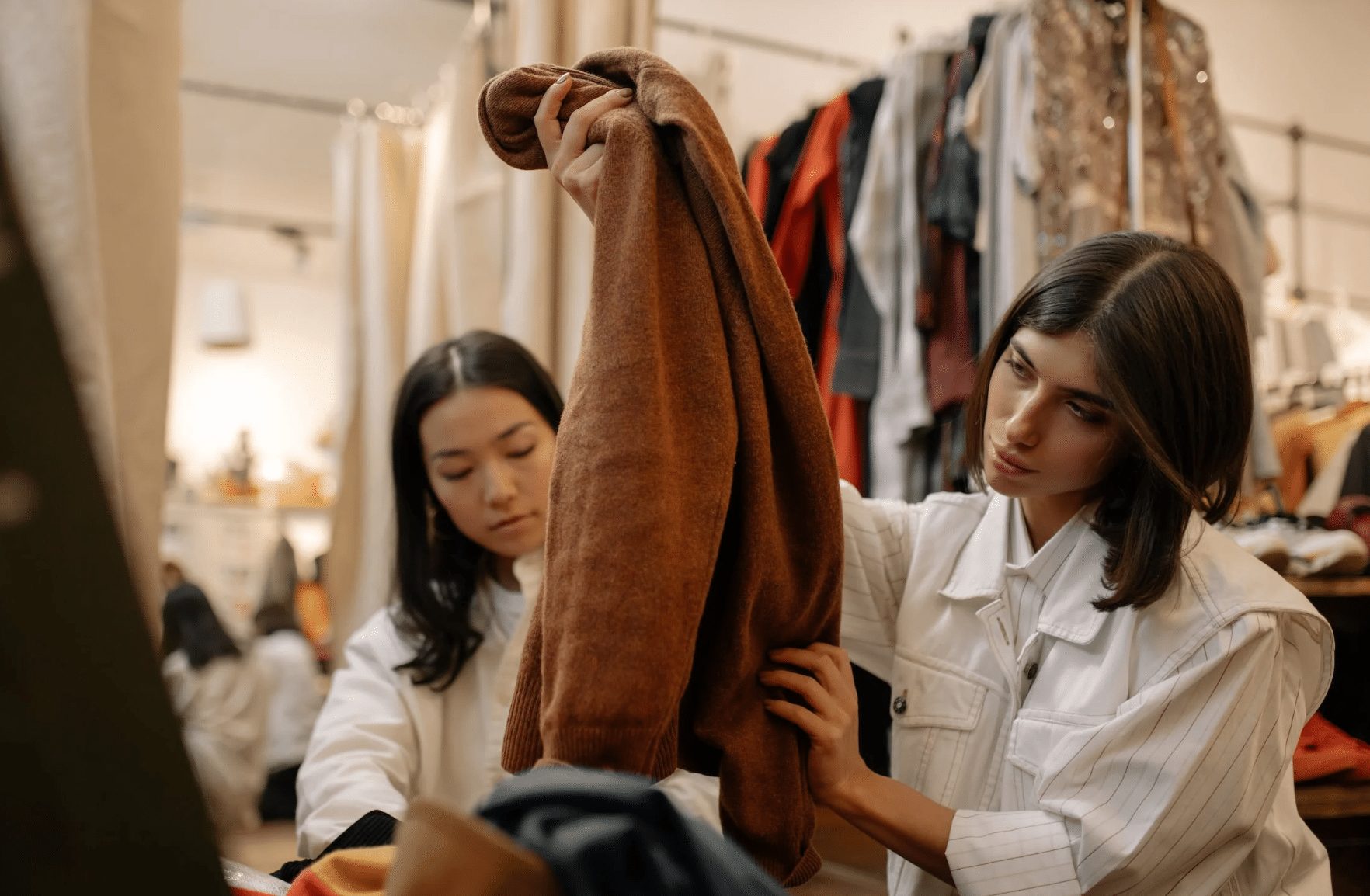 kleding kleren winkelen shoppen vrouwen mode dames