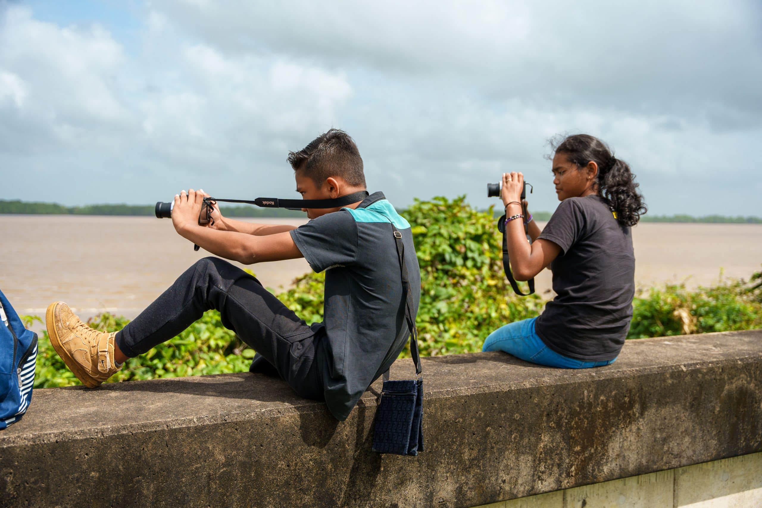 Fotografie tentoonstelling van talentvolle kinderen uit vijf districten in Suriname