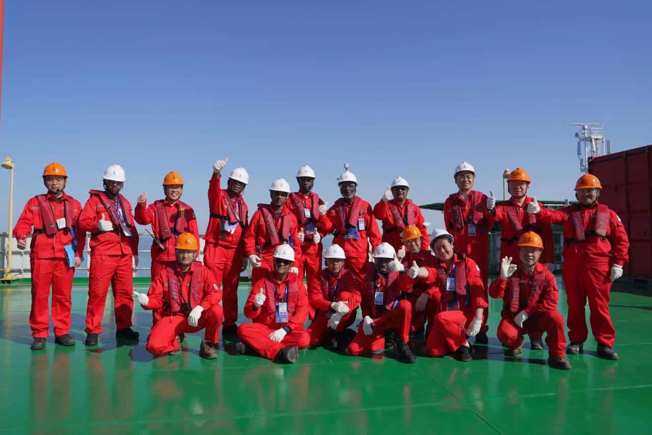 NH-delegatie krijgt rondleiding op Shengli Oilfield