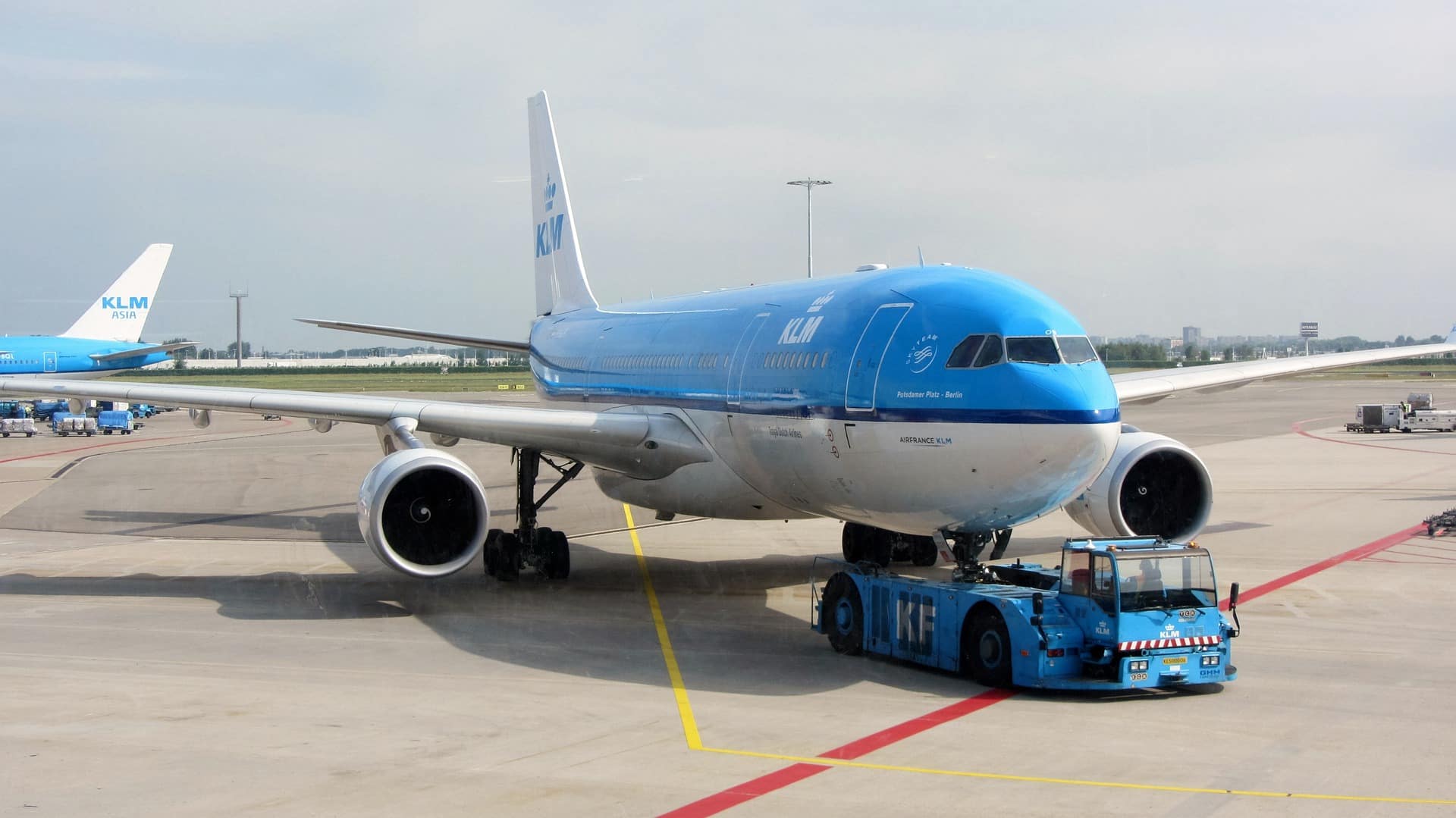 klm schiphol vliegtuig