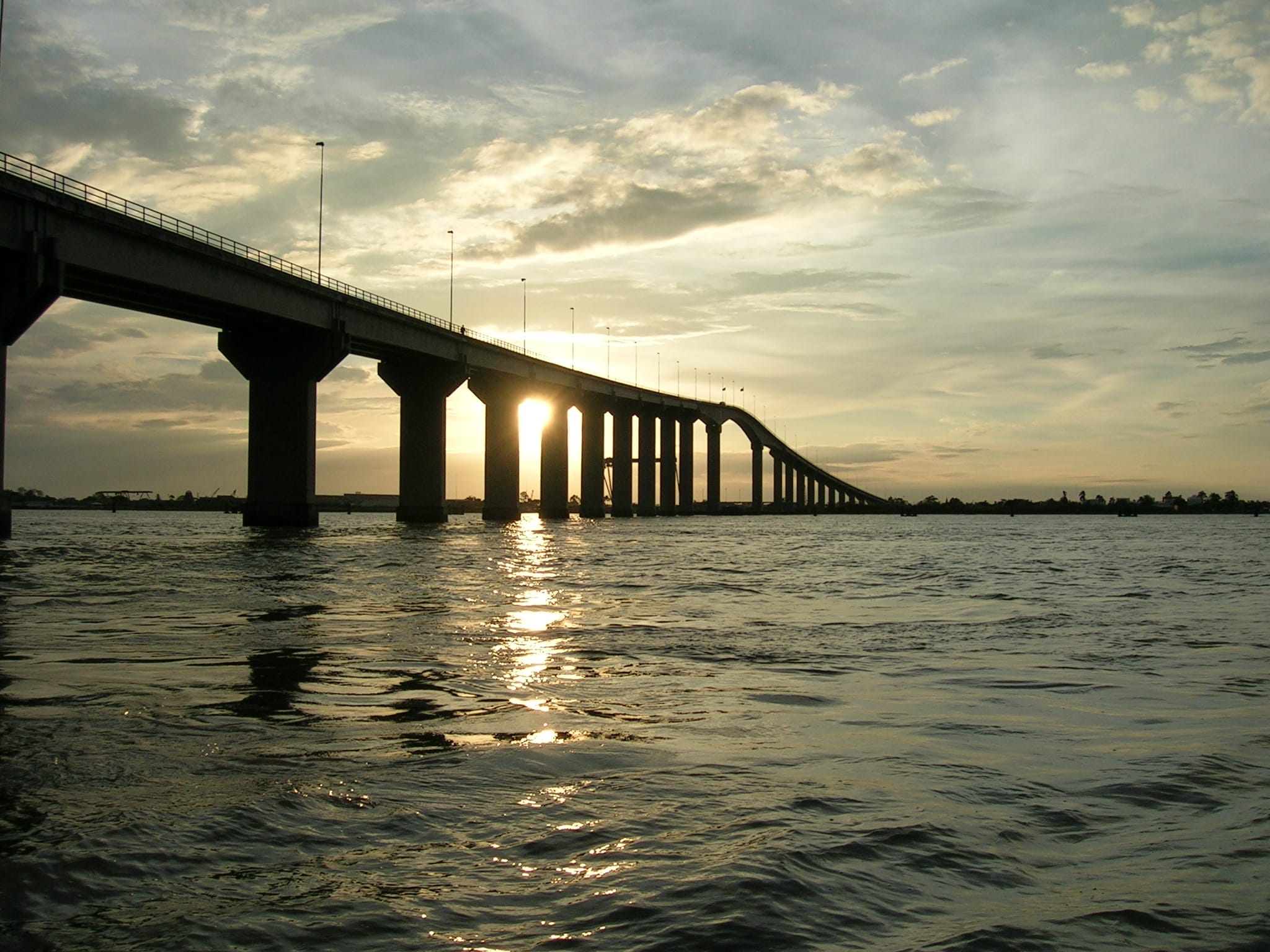 paramaribo commewijne wijdenbosch brug