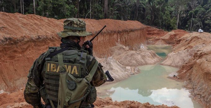 Oproep aan Braziliaanse president Lula om garimpeiros die Surinaamse binnenland schaden aan te pakken