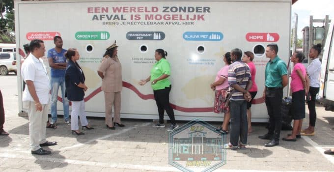 Launch eerste dropcenter in Nickerie