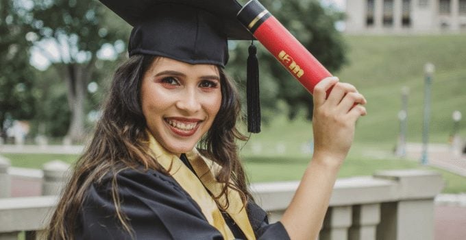 geslaagd diploma universiteit school studente