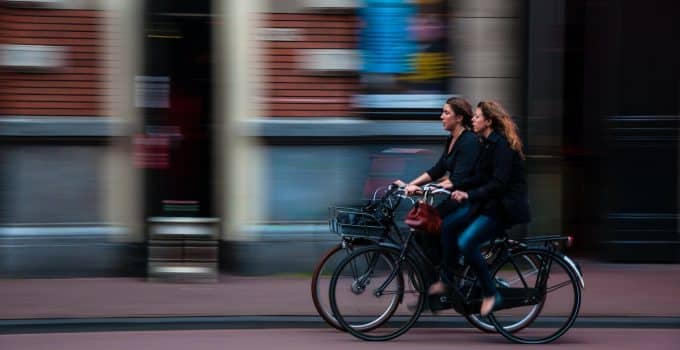 Rotterdam is stad met de meest asociale autobestuurders, zo blijkt uit peiling KIVC