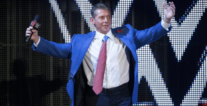 Vince McMahon(78) slaapt twee uurtjes per dag en traint om één uur in de nacht