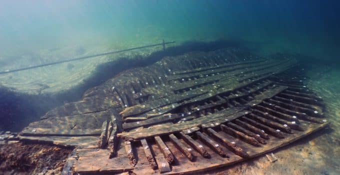 Romeins handelsschip uit de derde eeuw succesvol geborgen uit zeebodem bij Sicilië