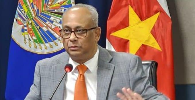 Surinaamse minister roept op tot nationale consensus over grenskwesties