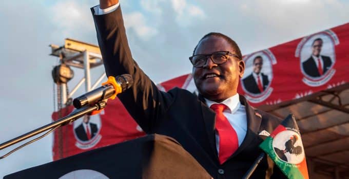 in-malawi-staat-het-leger-aan-de-goede-kant-van-de-verkiezingen-lazarus-chakwera-toch-president