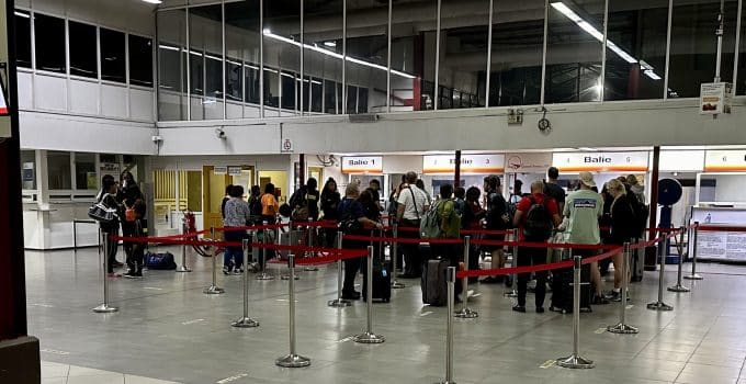 suriname zanderij airport luchthaven johan adolf pengel