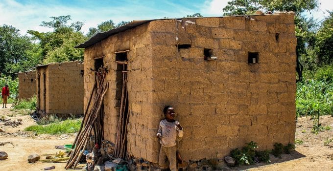 Nederlandse econoom waarschuwt voor wankele toekomst Suriname