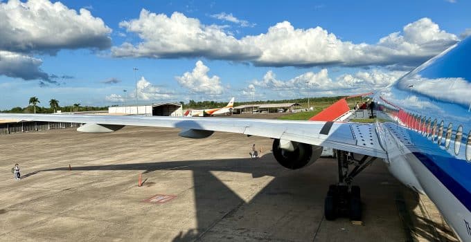 Als je in Nederland niet gelukkig kunt zijn, is de kans groot dat dit in Suriname ook niet lukt, zegt analist