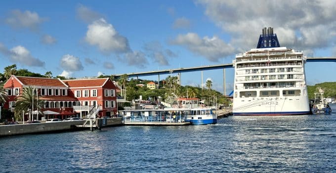 Nederlanders bang voor berovingen in Suriname kiezen Curaçao als vakantiebestemming