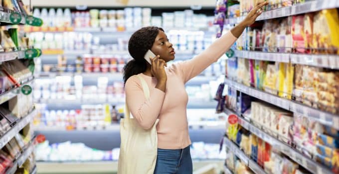 ECD sluit supermarkten voor prijsopdrijving en neemt illegale goederen in beslag