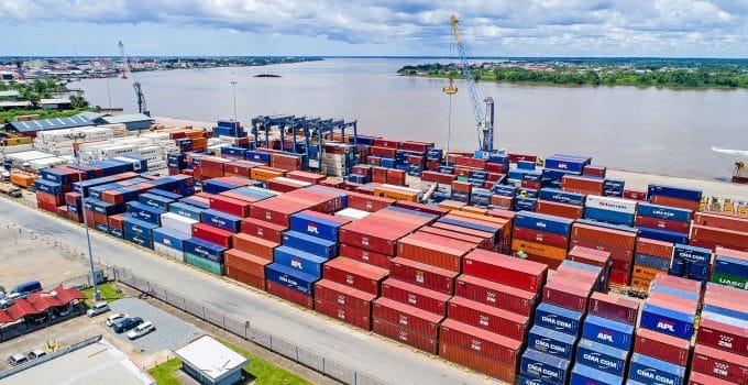 Ontvangers zeevracht uit Nederland al drie maanden gedupeerd: ‘Container ondergaat 100% controle’