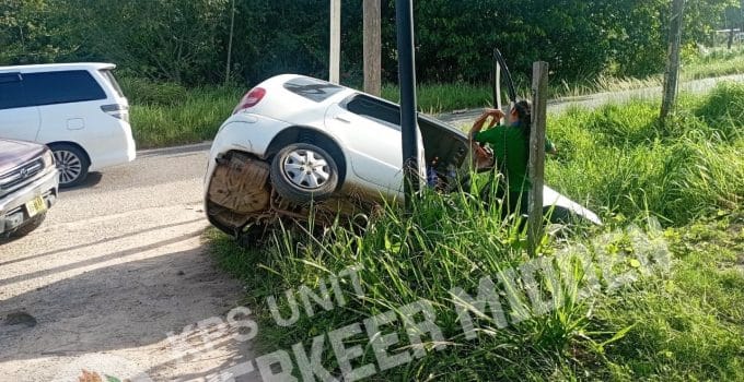 Botsing op Welgedacht C Weg resulteert in aanzienlijke blikschade, geen gewonden