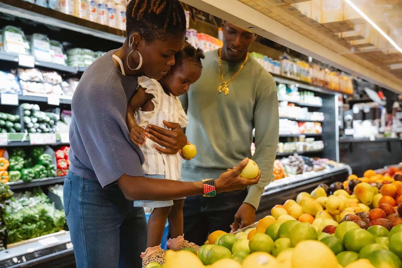 winkel boodschappen supermarkt gezin