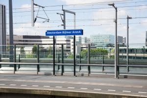 amsterdam bijlmer nederland trein station vervoer