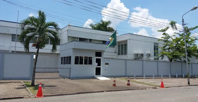 Nieuw onderwijsprogramma voor Braziliaanse kinderen in Suriname gelanceerd