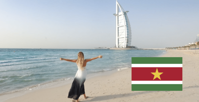 ‘Vrouwelijke Surinaamse influencers krijgen beloning van €50.000 voor gratis reizen naar Dubai’