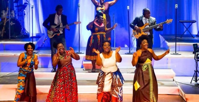 Langverwachte theaterproductie ‘I Shall Not Fear’ van gospel zanggroep One Voice in première in Suriname