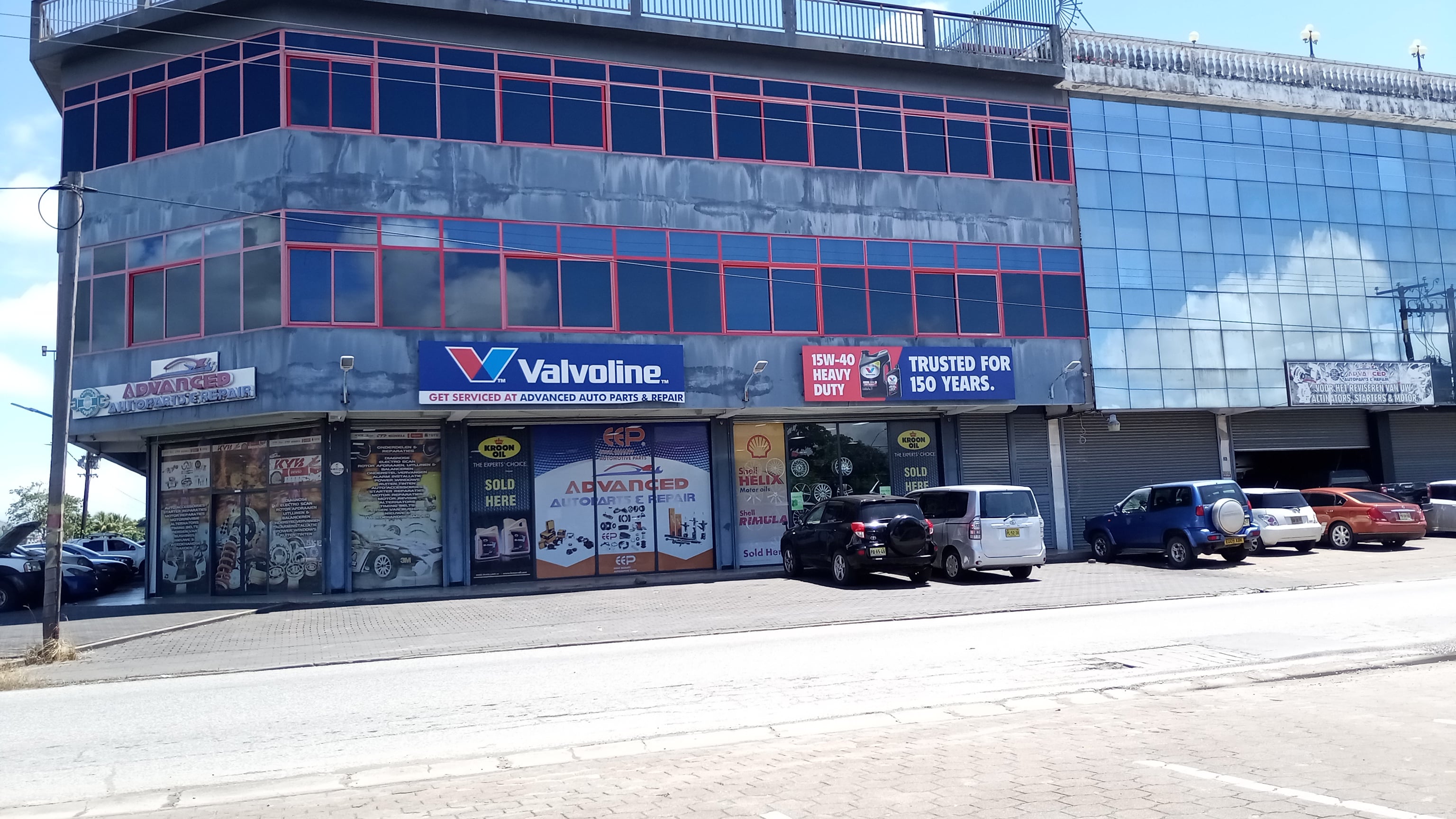 suriname paramaribo winkel supermarkt 3 auto